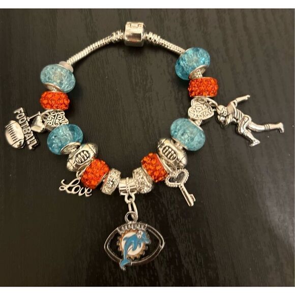 Miami Dolphins Charm Bracelet - Picture 1 of 2